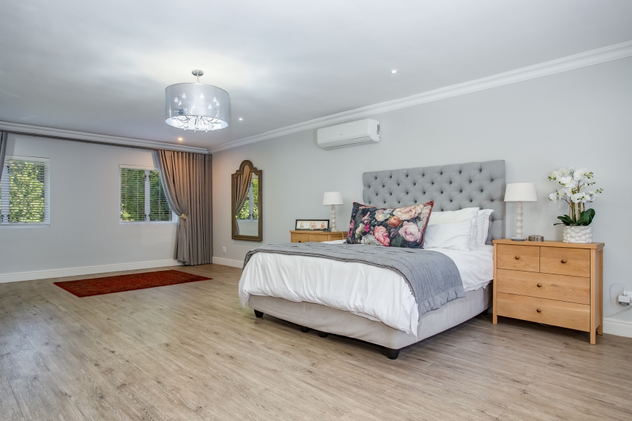 4 Bedroom Property for Sale in Buitenverwagting Western Cape